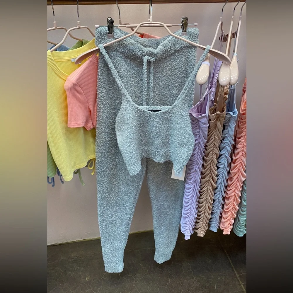 New very comfortable top and pants set - Picture 3 of 16
